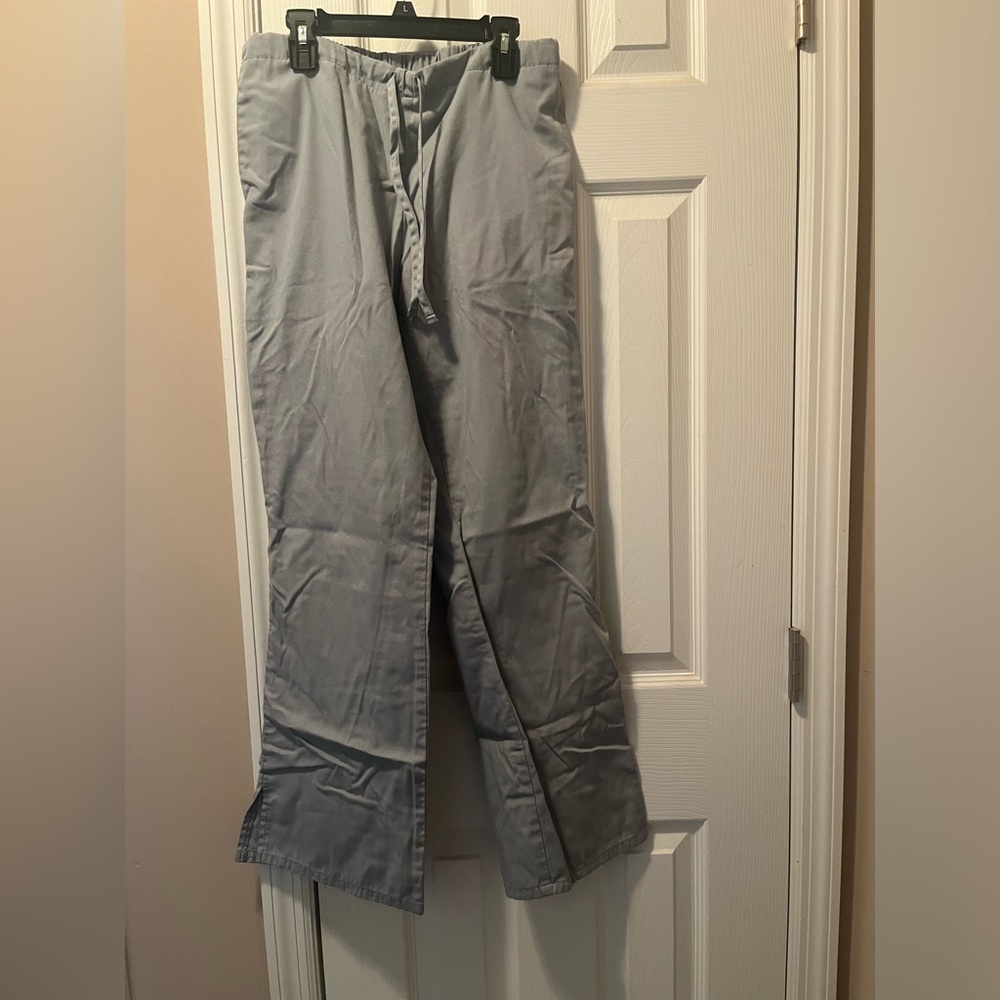 Scrub pants